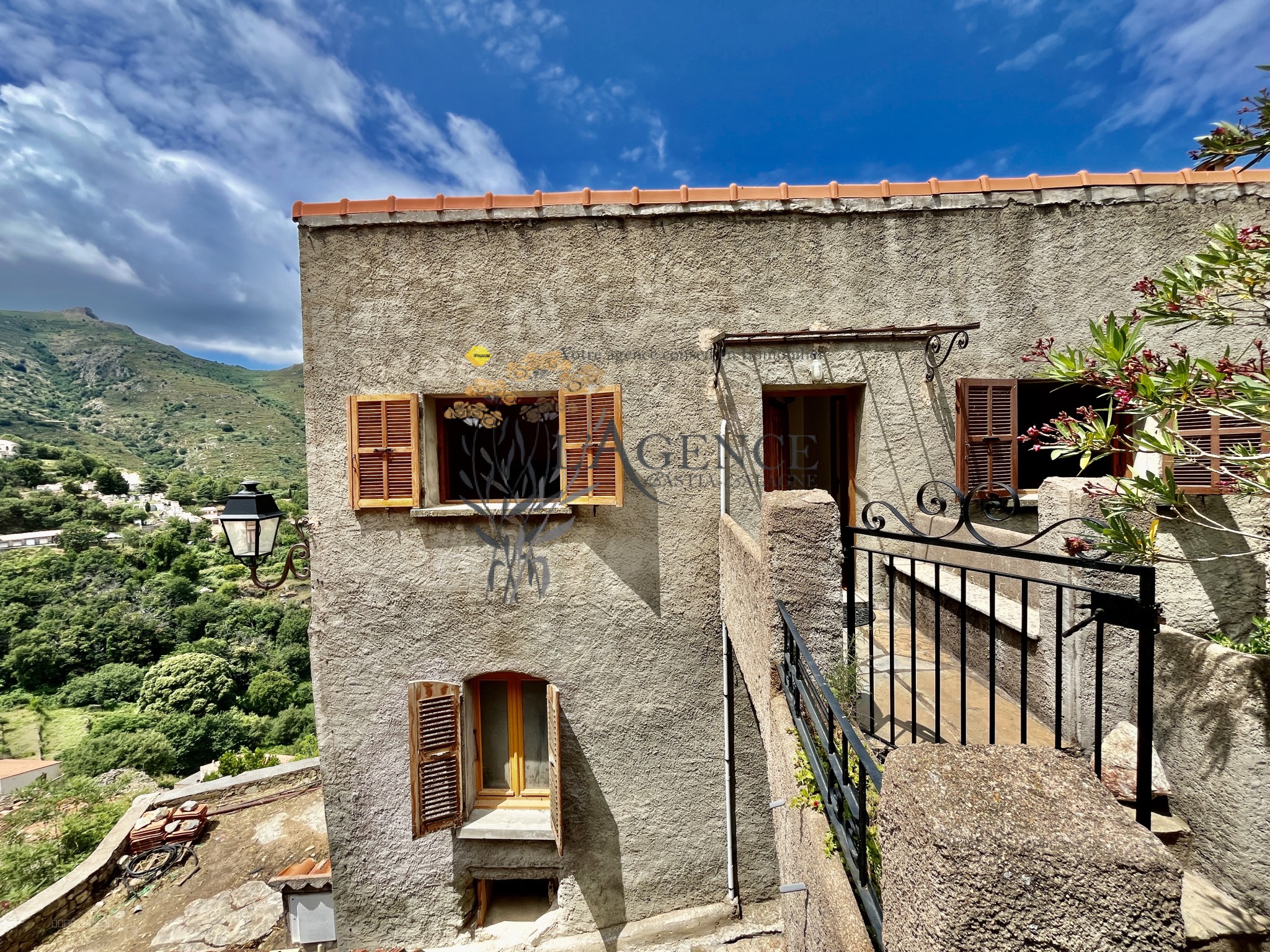 Maison de Village au Charme Historique à Speloncato. — photo 4