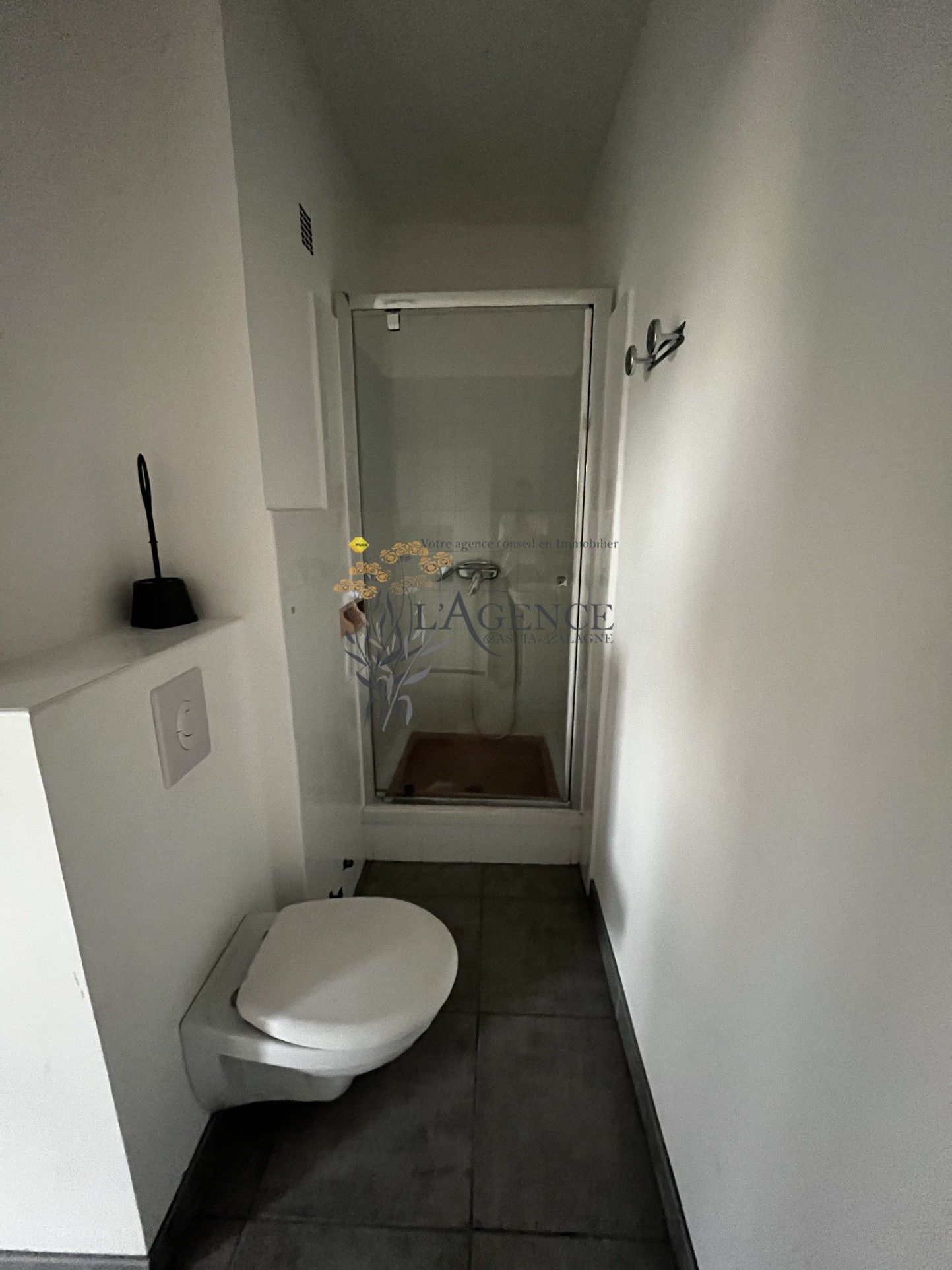 GRAND STUDIO MEUBLE PROCHE HOPITAL DE BASTIA — photo 8