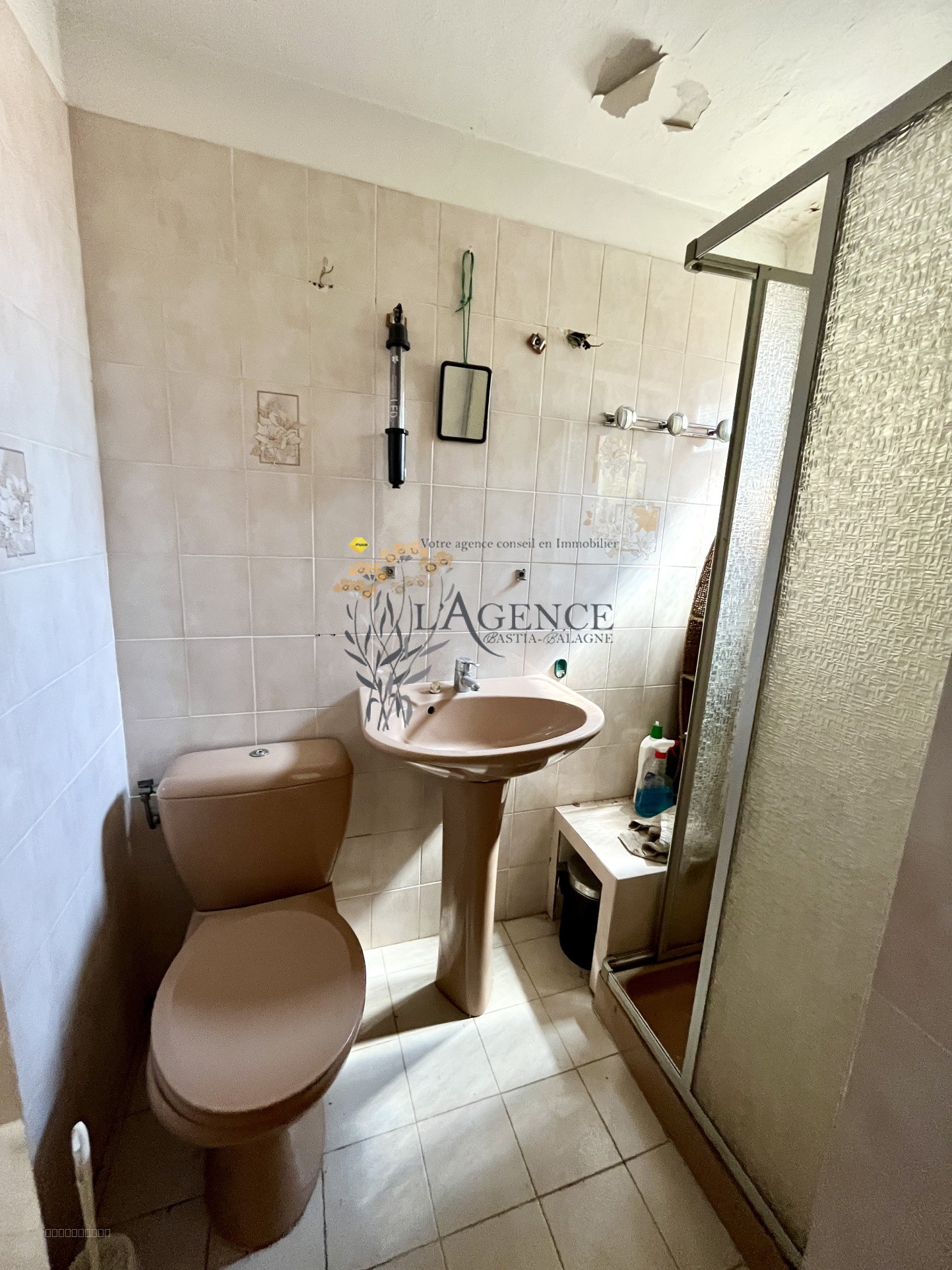 Charmant Appartement T2 au Cœur de L'Ile Rousse — photo 8