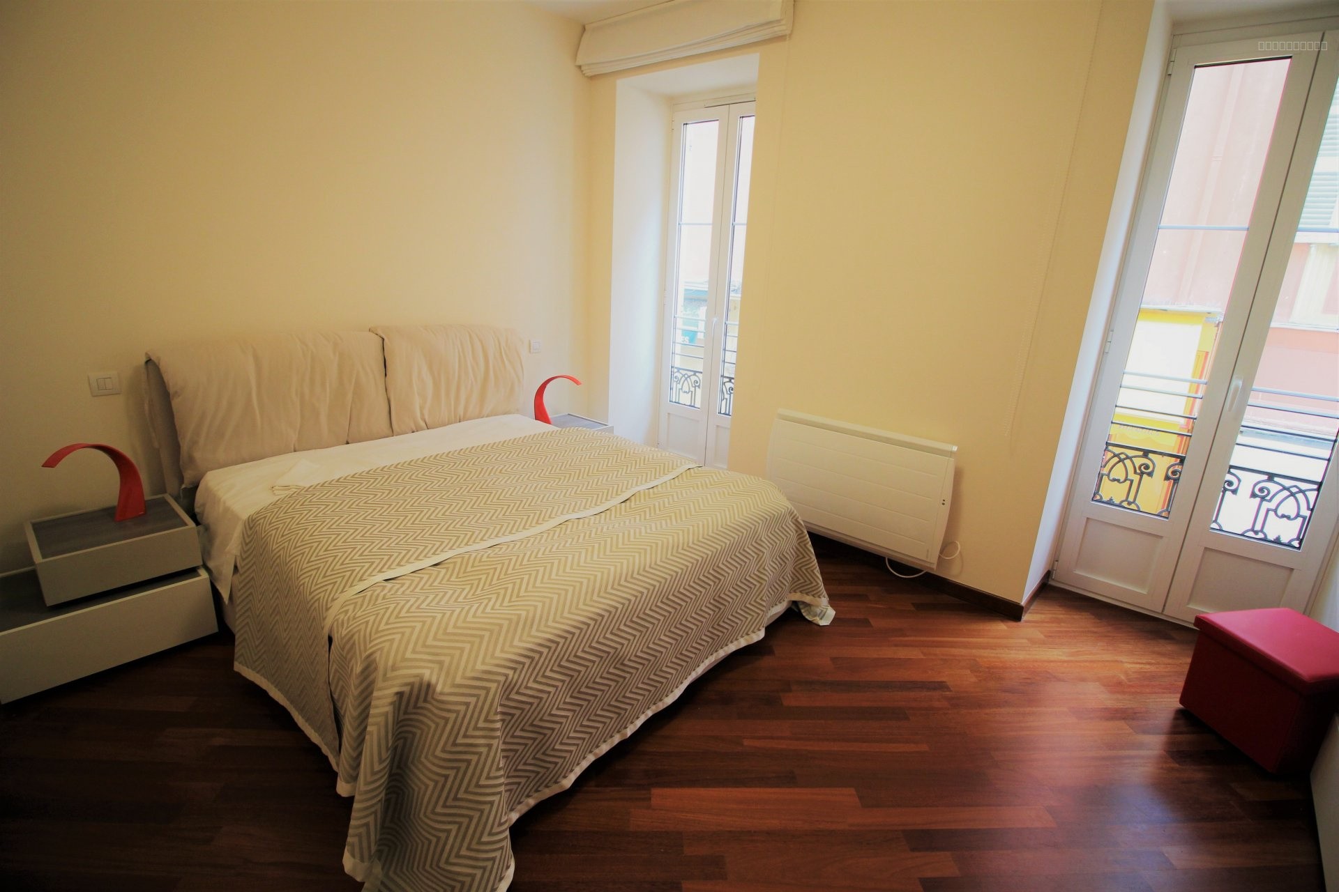 2 PIECES DANS RUE PIETONNE — photo 3