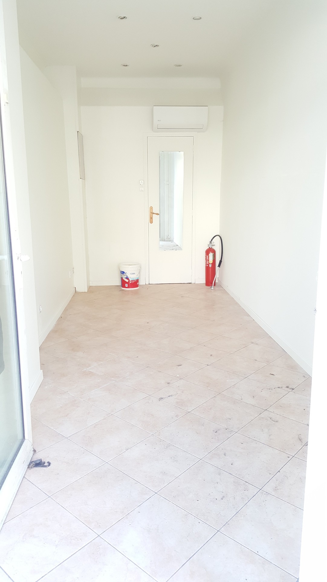 LOCAL DE 11 M2 HYPER CENTRE — photo 2