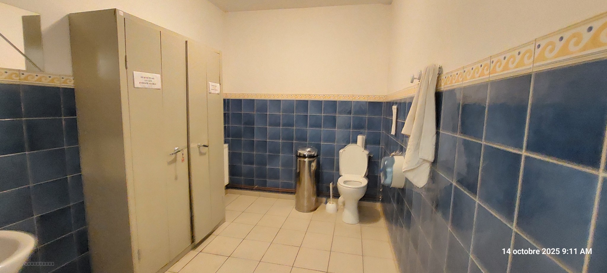BATIMENT DE 410 M2 SITUE SUR UN AXE TRES PASSANT — photo 6