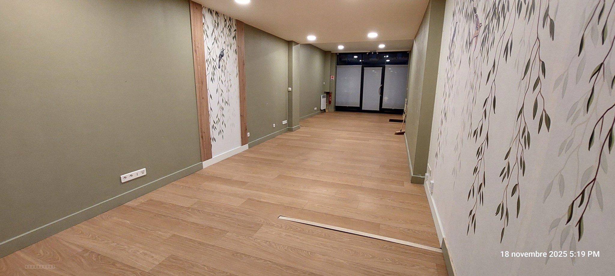 LOCAL DE 60 M2 SUR AXE TRÈS PASSANT — photo 4