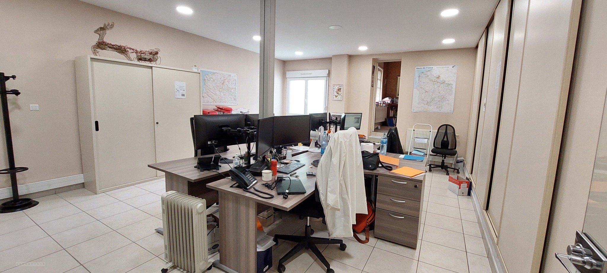 IMMEUBLE DE BUREAUX DE 902 M2 — photo 4