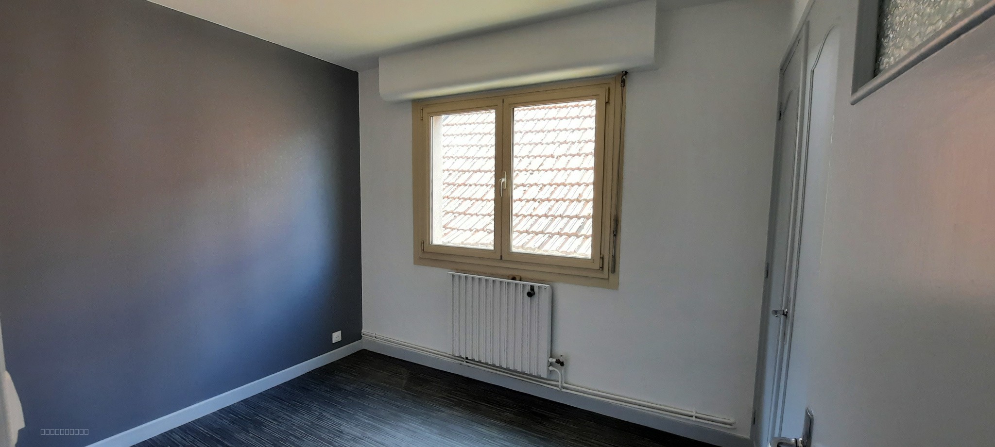 BUREAUX EN PARFAIT ETAT SUR AXE PASSANT — photo 4