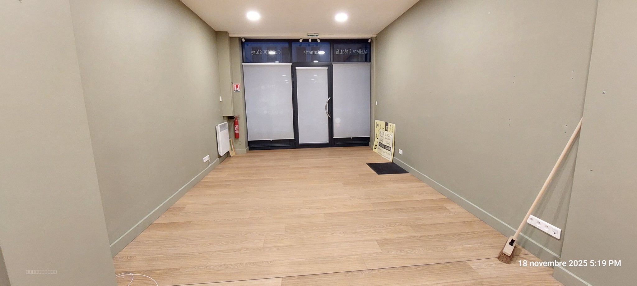 LOCAL DE 60 M2 SUR AXE TRÈS PASSANT — photo 2