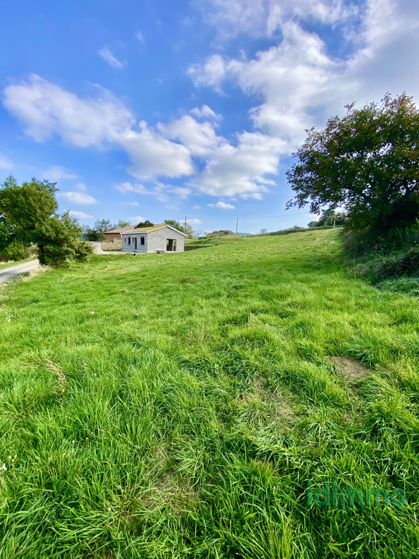 Terrain constructible exceptionnel de 1019 m2- vue sur le Pilat et calme assuré à Préaux... — photo 3