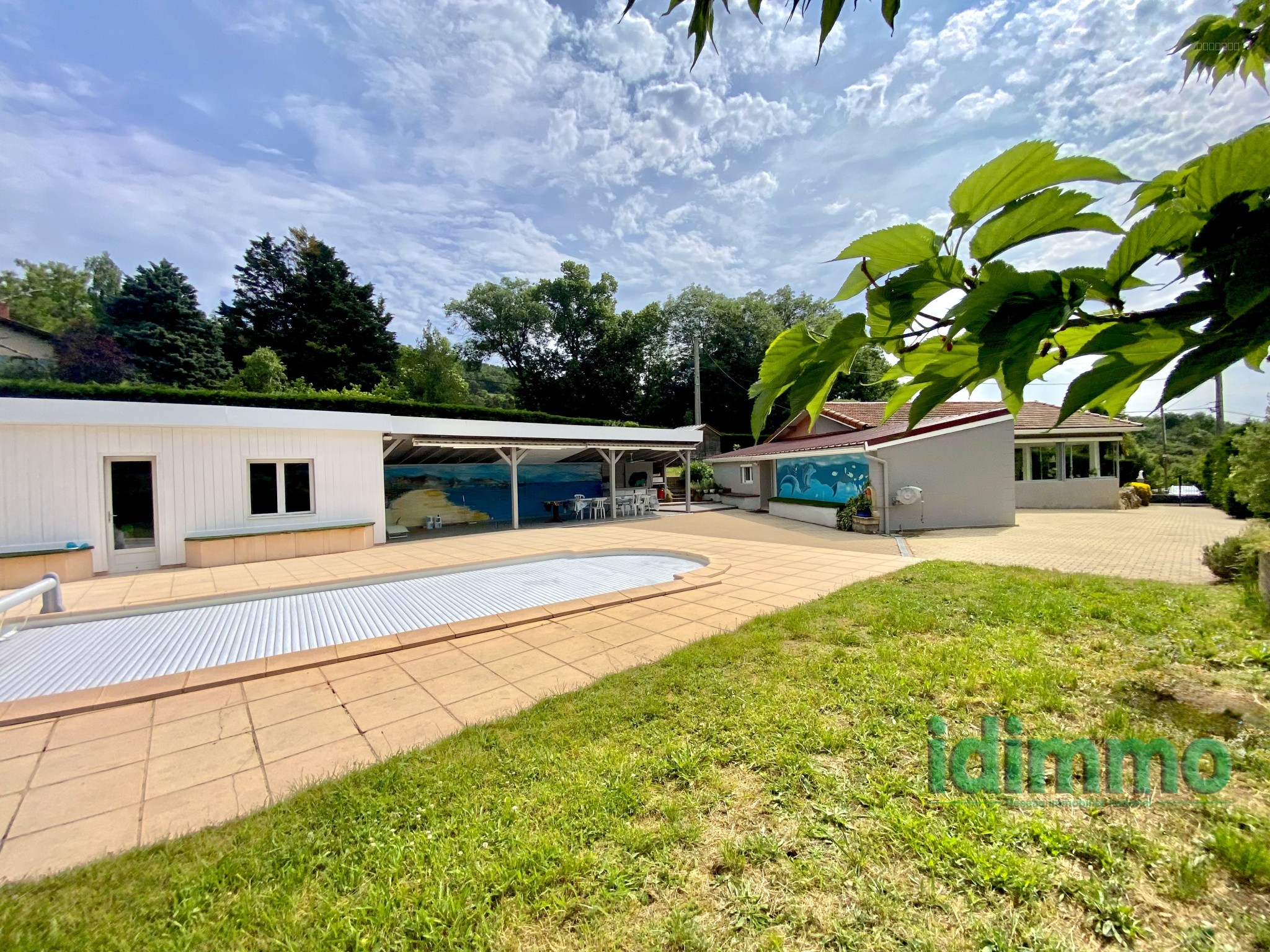 Magnifique maison sur un terrain de 2585 m2 proche de Bourg-Argental... — photo 11