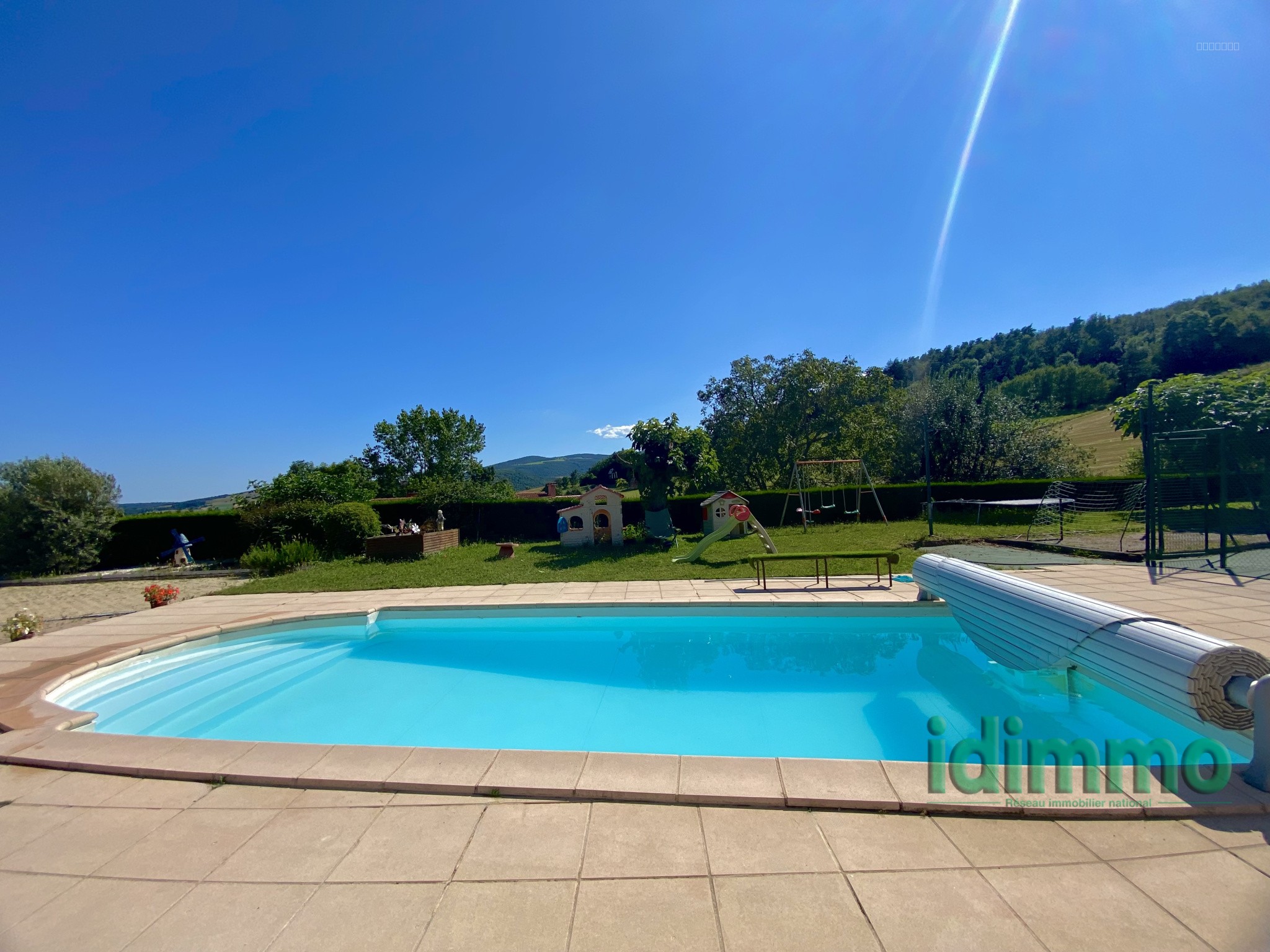 Magnifique maison sur un terrain de 2585 m2 proche de Bourg-Argental... — photo 3