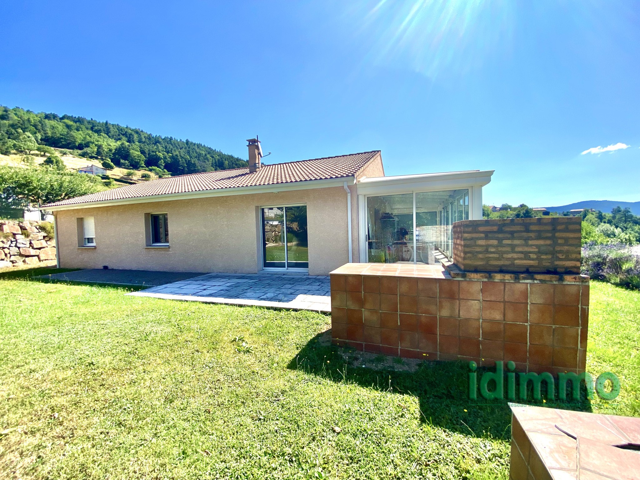 Maison de plain-pied conçue pour personne à mobilité réduite avec véranda d'exception sur un terrain de 1700 m — photo 12