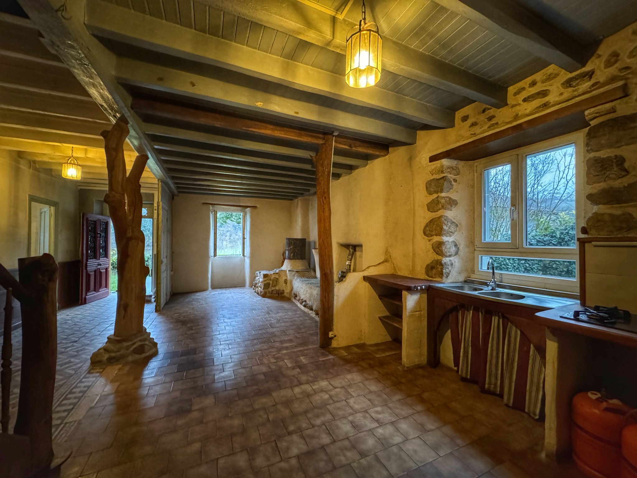 Maison mitoyenne en pierres — photo 5