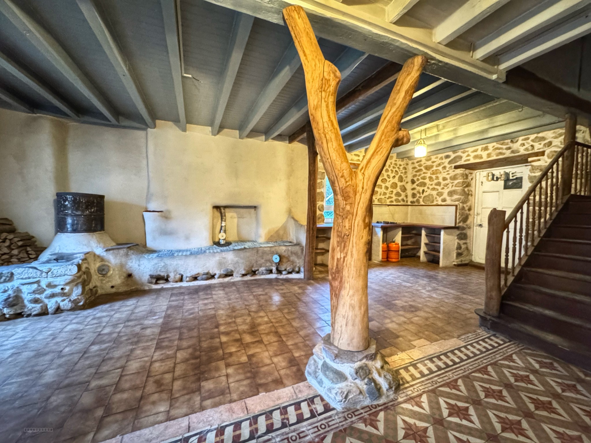 Maison mitoyenne en pierres — photo 6