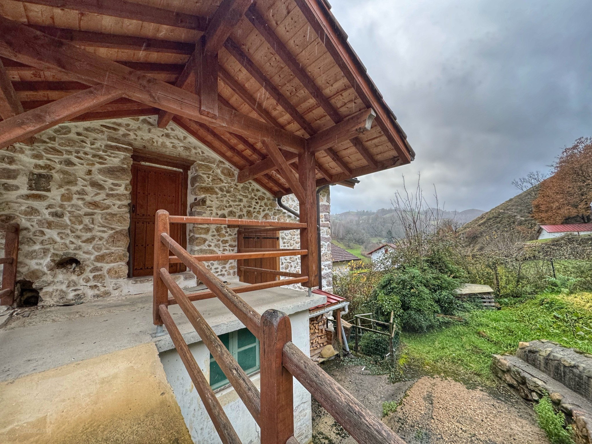 Maison mitoyenne en pierres — photo 4