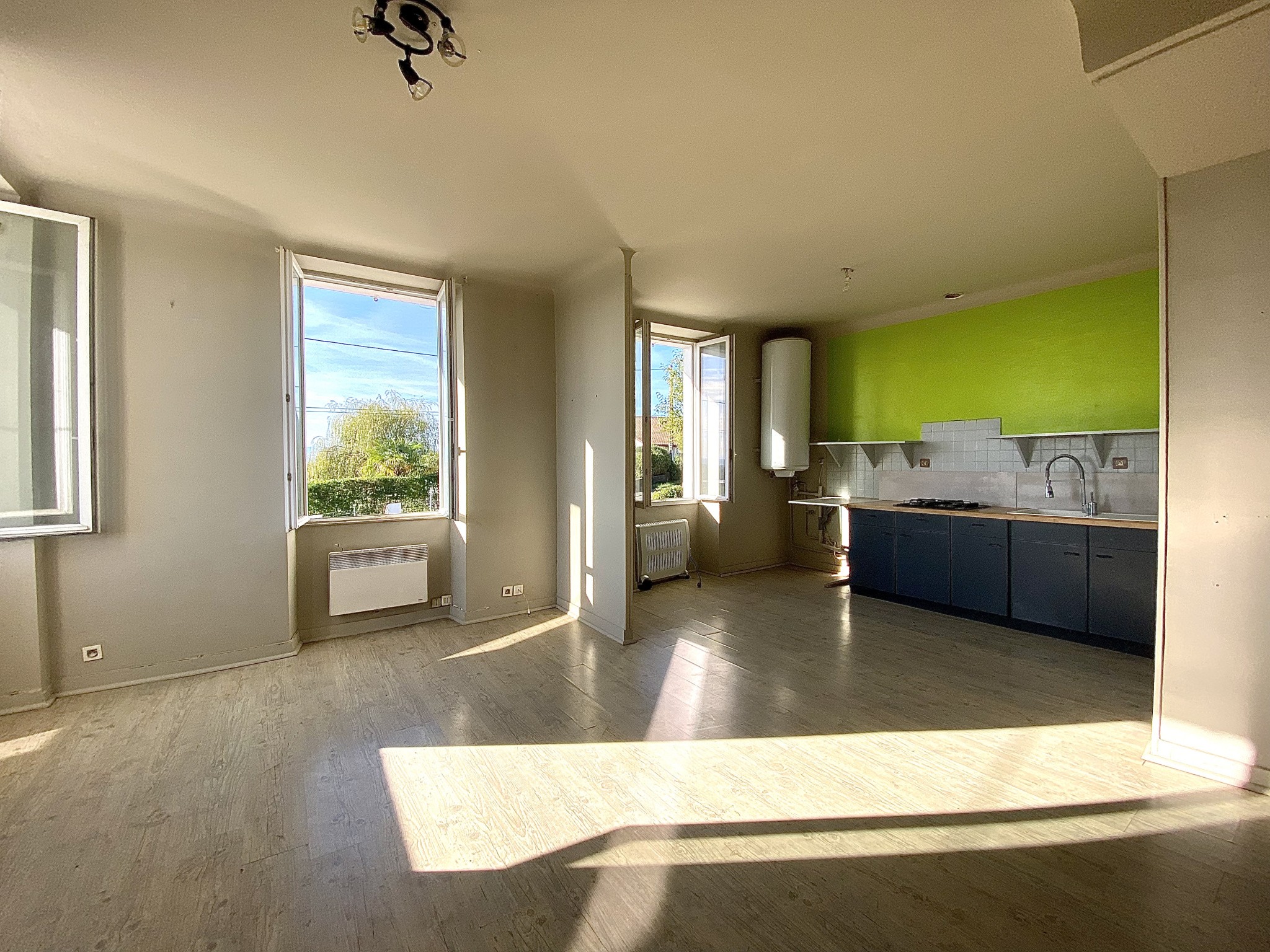 Maison mitoyenne composée de 2 appartements à Bardos — photo 10