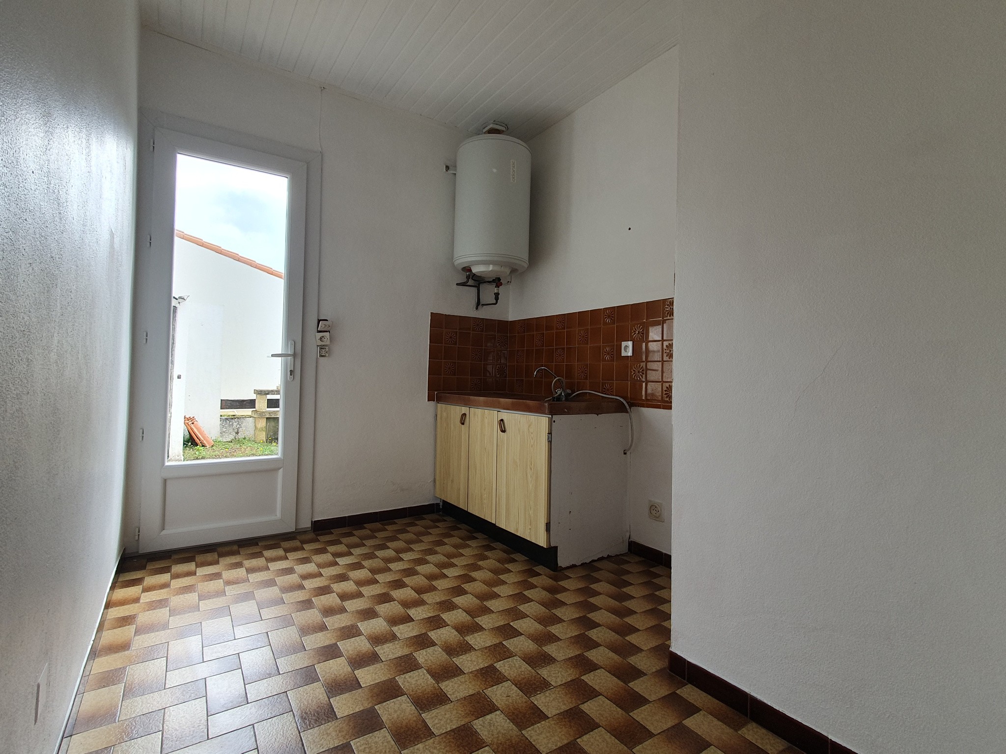 Maison avec véranda — photo 4