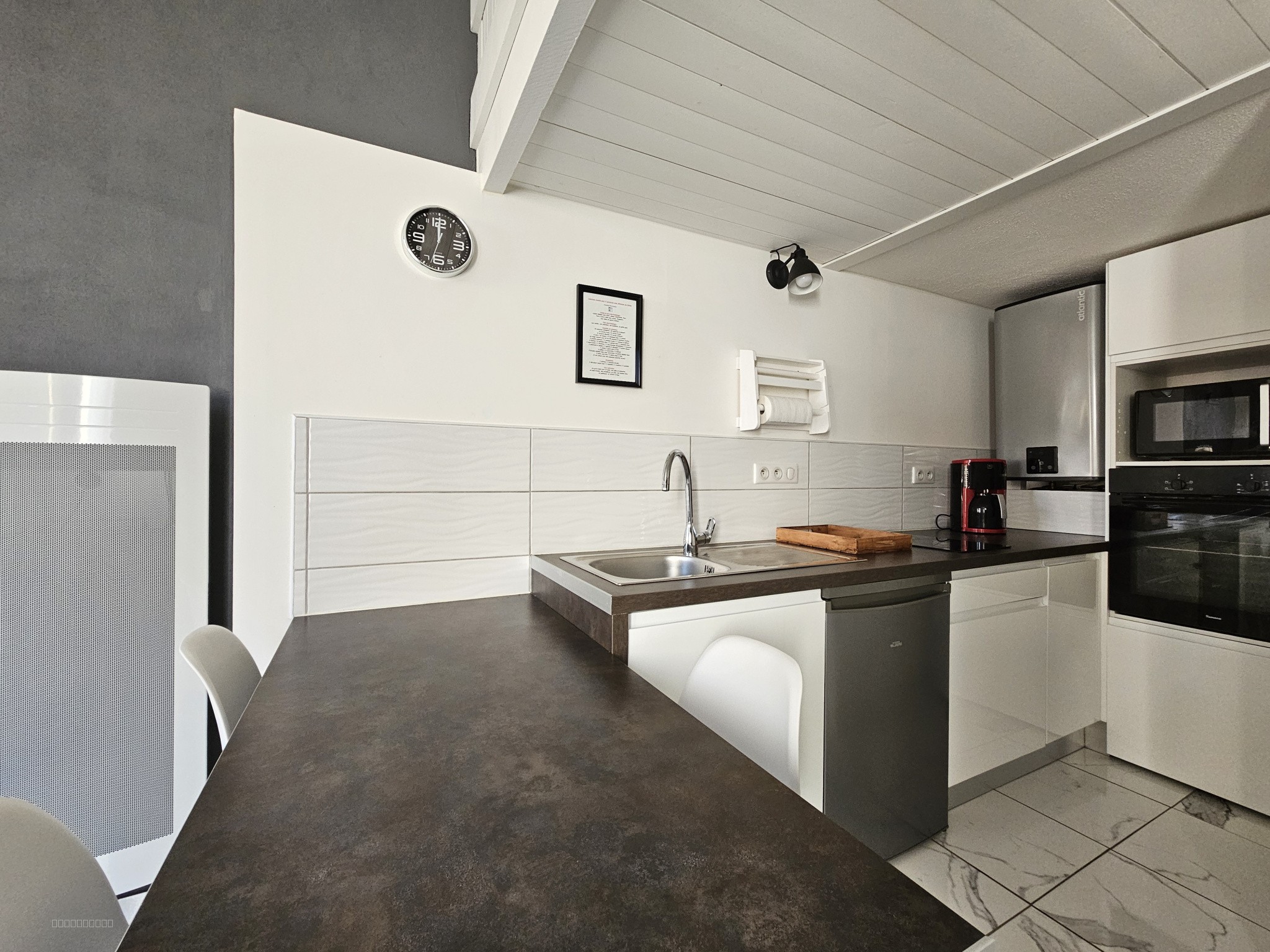 Maisonnette à proximité de la plage et la forêt — photo 4