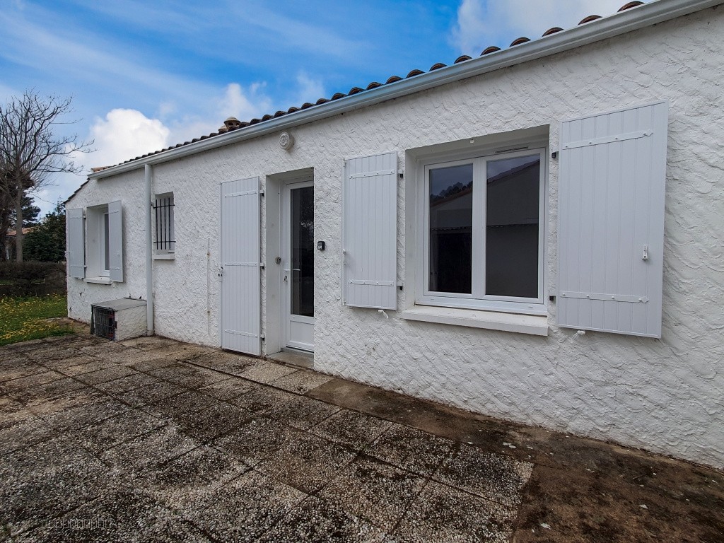 Maison avec véranda — photo 10