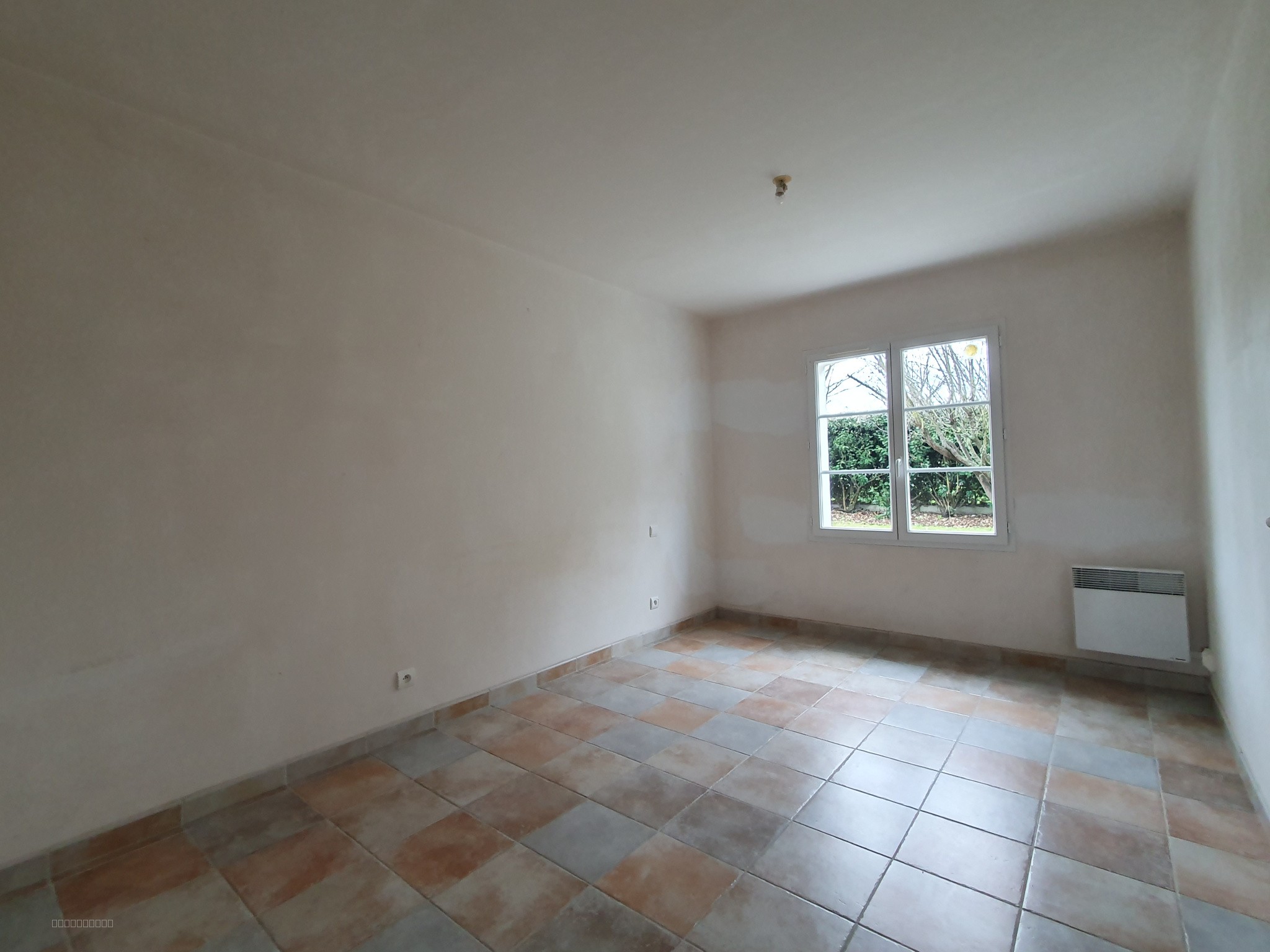 AGREABLE MAISON DANS QUARTIER CALME — photo 6