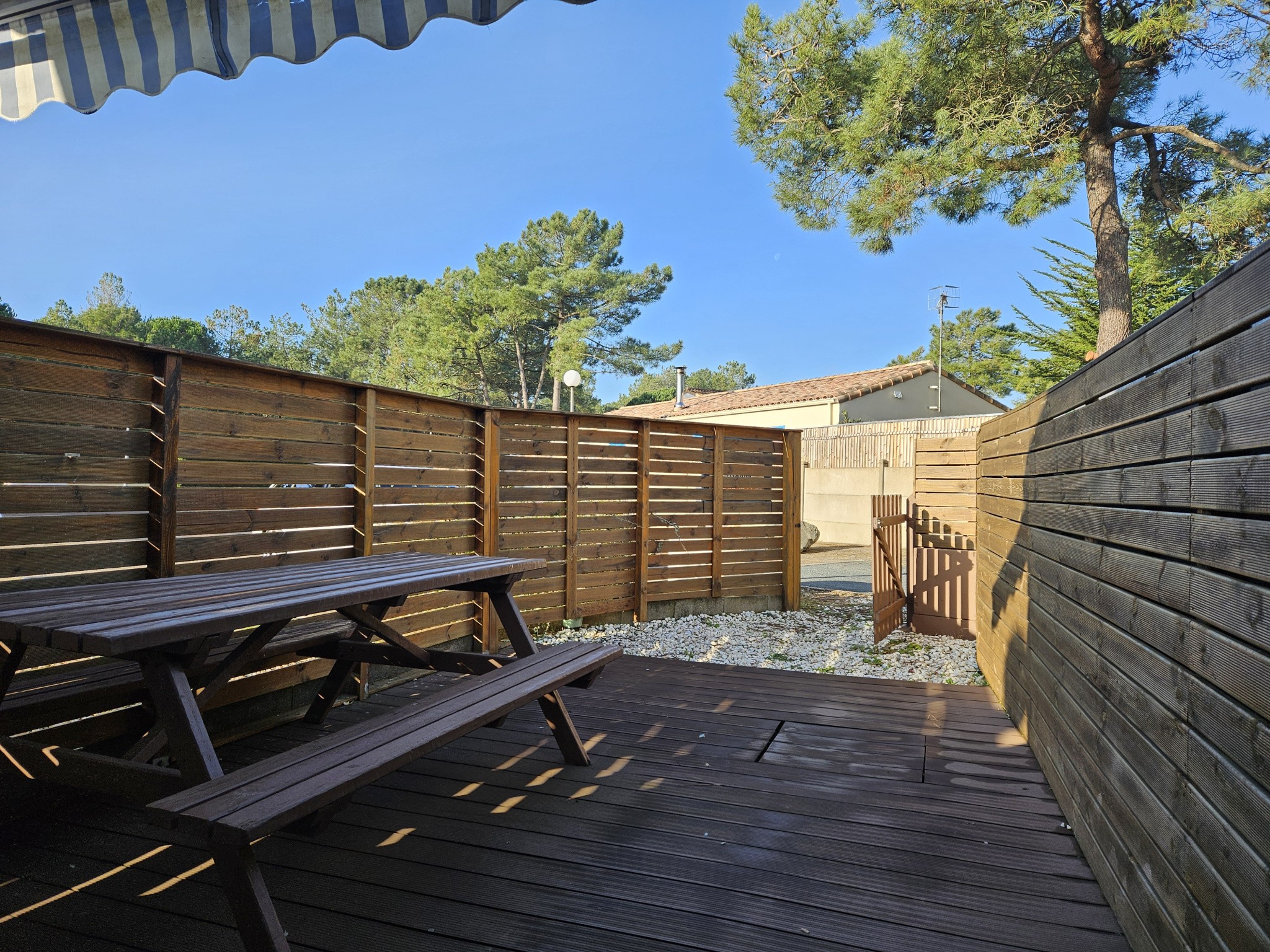 Maisonnette à proximité de la plage et la forêt — photo 7
