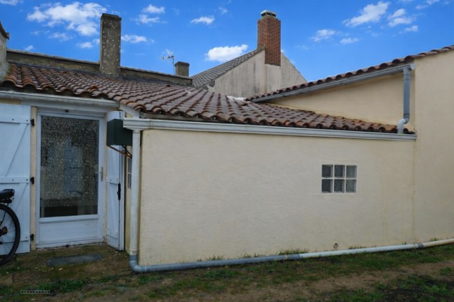Maisonnette proche centre bourg — photo 8