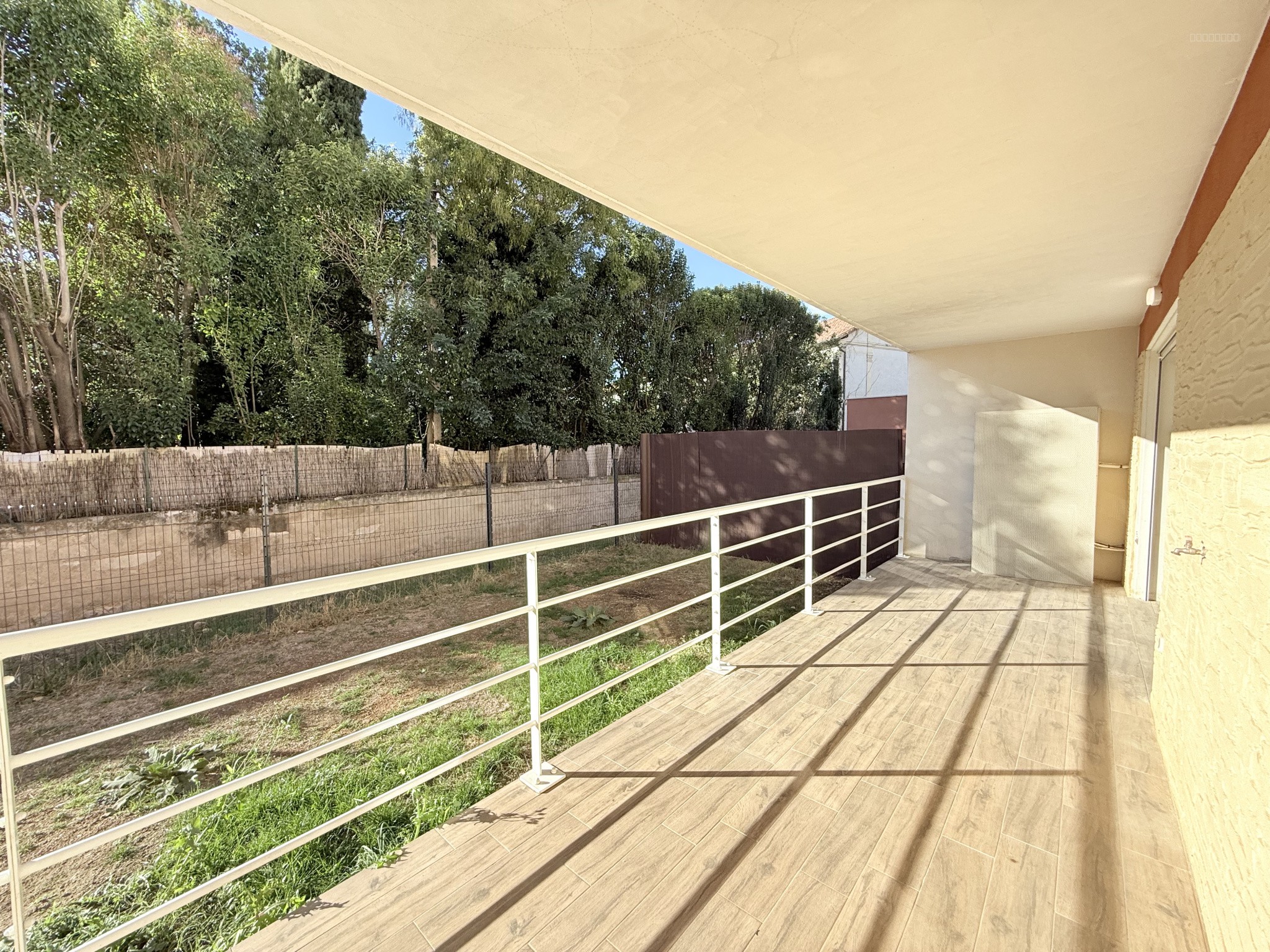 À Lunel, appartement T3 avec jardin et garage — photo 11