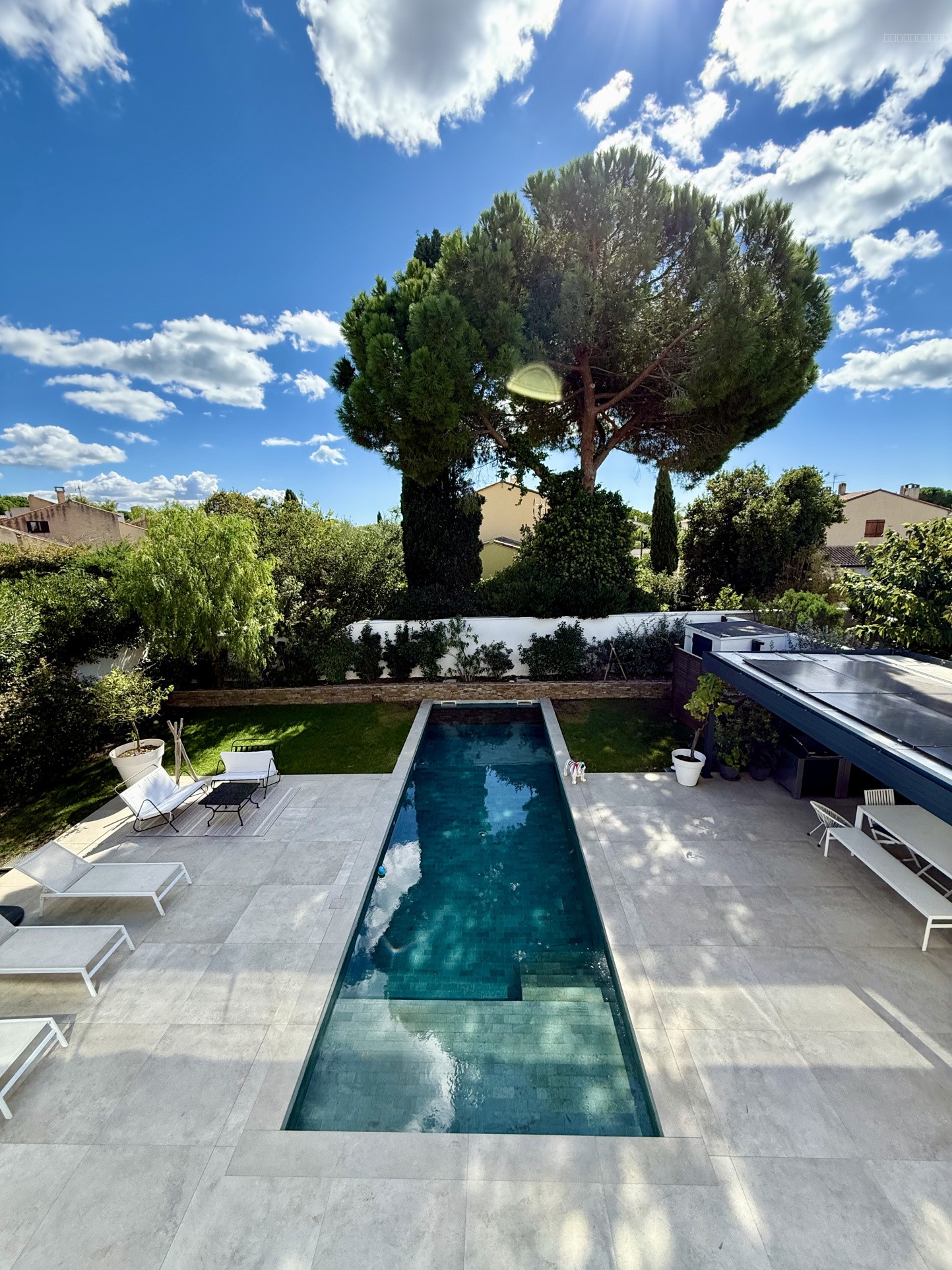 PEROLS maison contemporaine avec piscine — photo 3