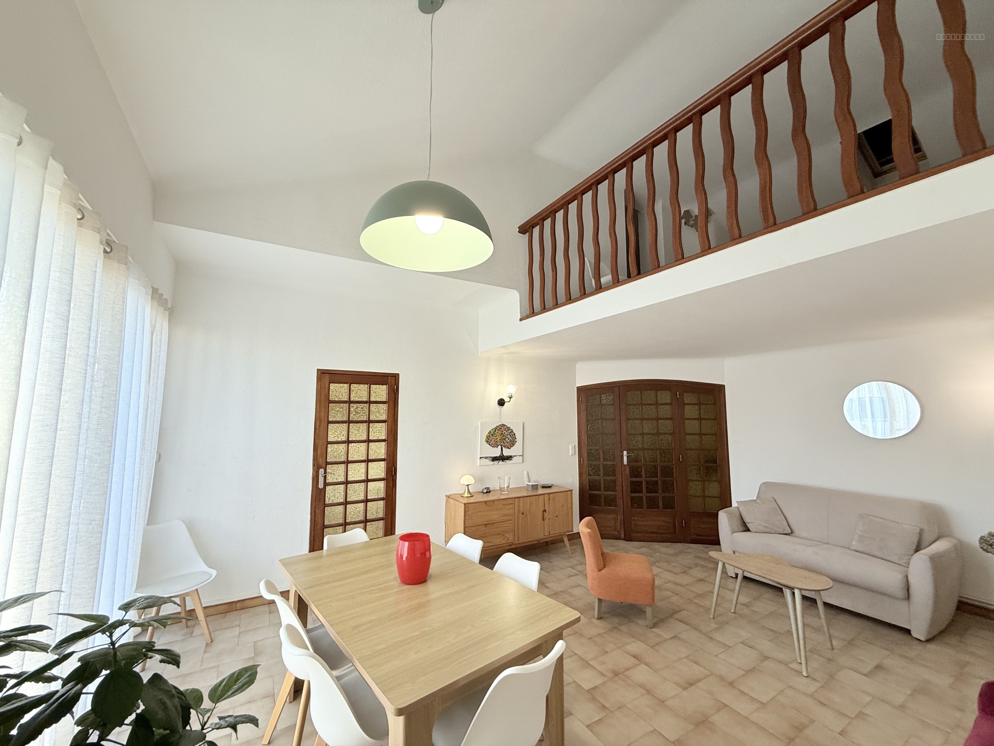 CARNON MAISON T 6 avec terrasses, garage et local commercial — photo 5