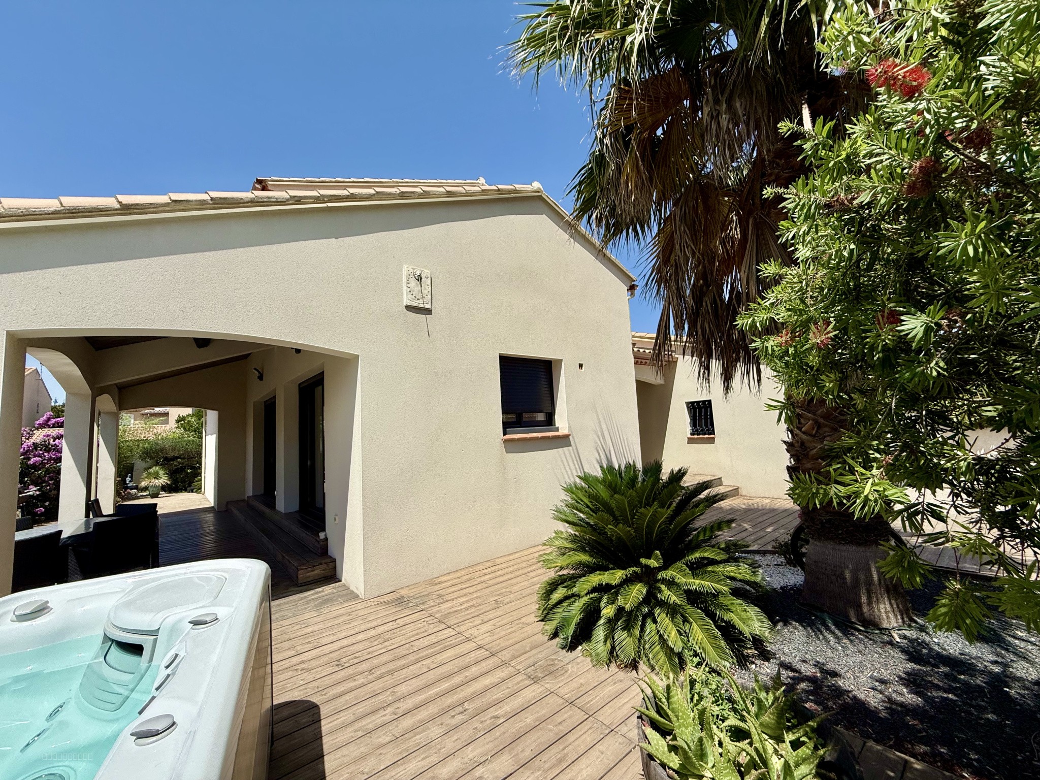 PEROLS maison T5 avec piscine — photo 4