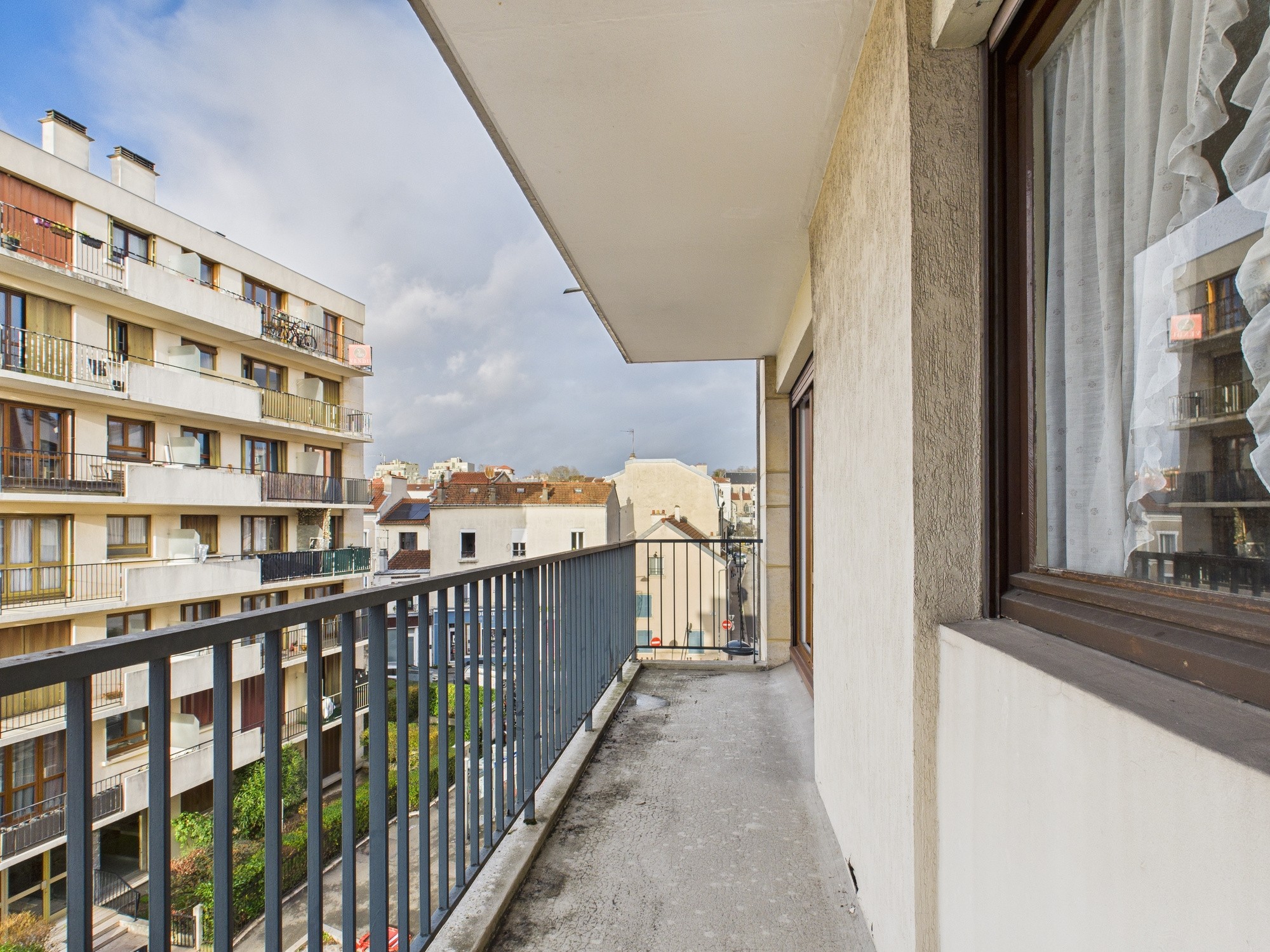 Fontenay-sous-bois Village RER A 5 minutes  3/4 pièces de 72 m2 avec unn balcon — photo 3