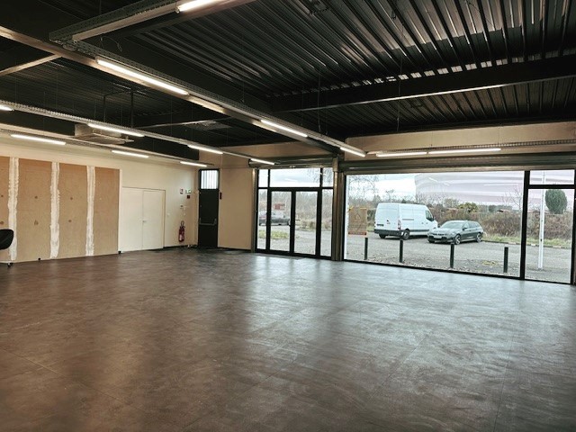 ECKBOLSHEIM, locaux d'activités ou de commerce — photo 6