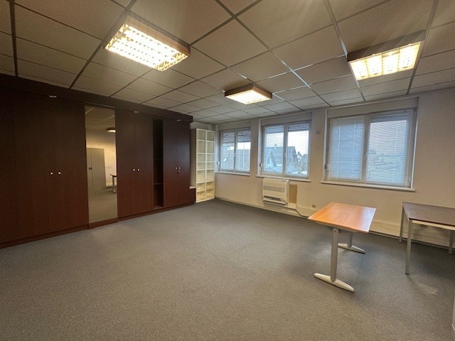 WOLFISHEIM, VENTE DE LOCAUX D'ACTIVITE AVEC BUREAUX — photo 8