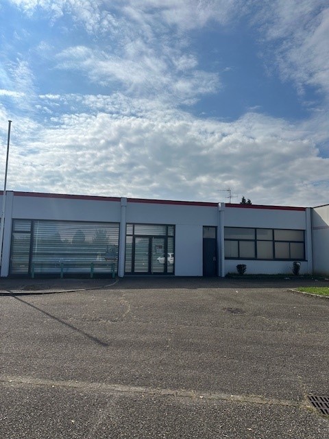 ECKBOLSHEIM, locaux d'activités ou de commerce — photo 2