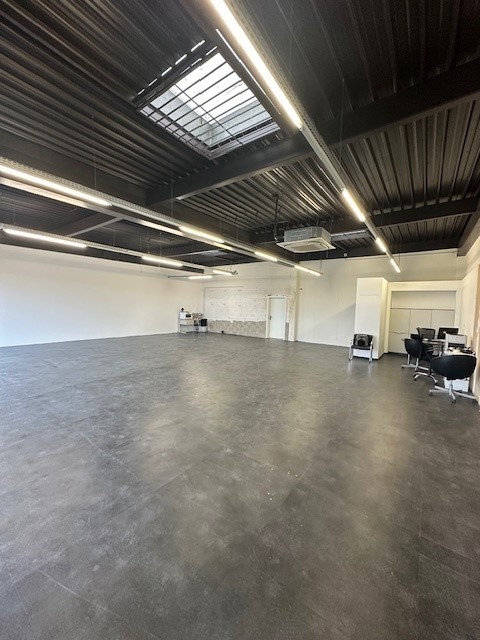 ECKBOLSHEIM, locaux d'activités ou de commerce — photo 7