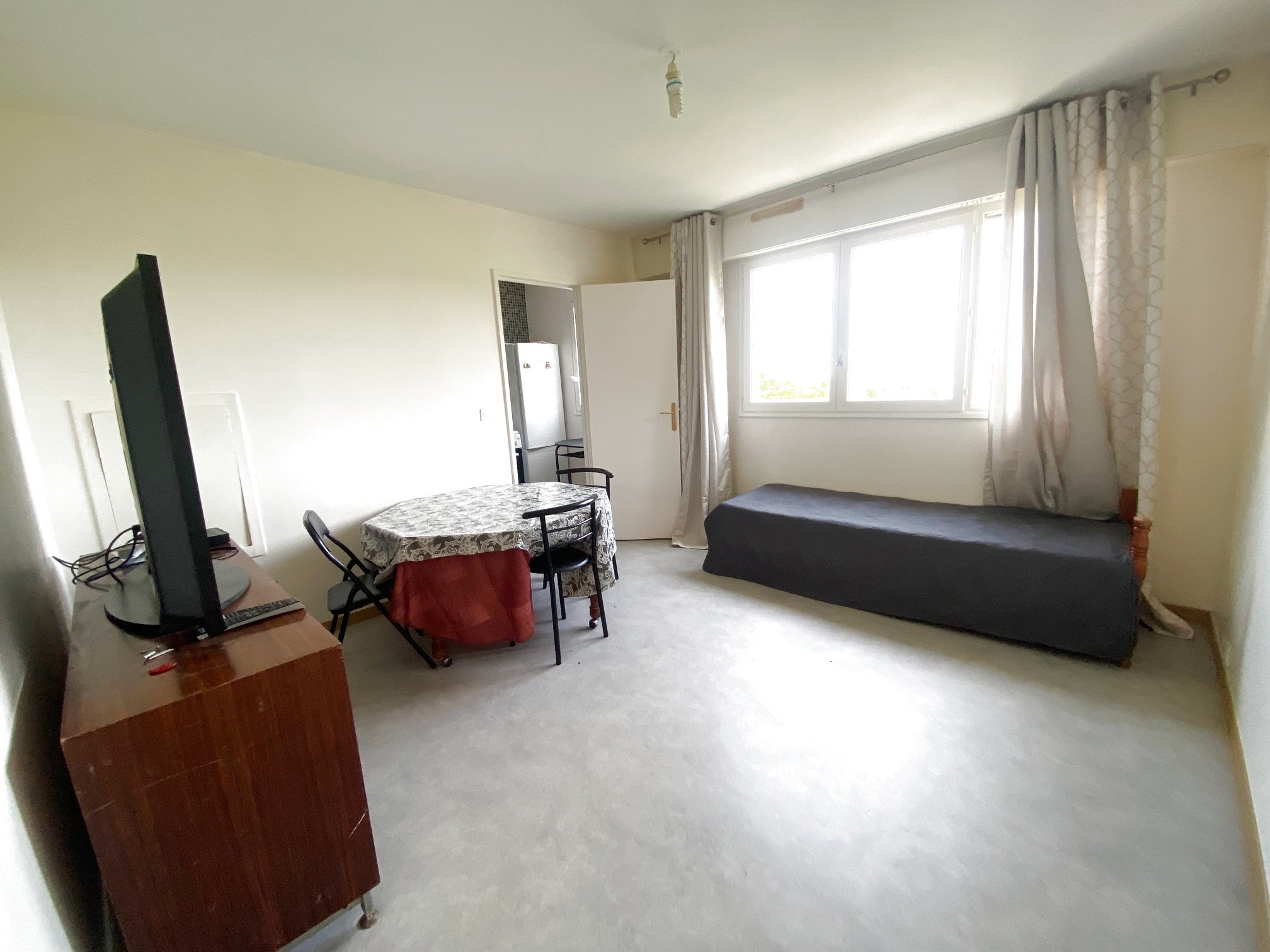 À Saint-Ouen-L'Aumône : Appartement F2 de 42,76 m2 — photo 5