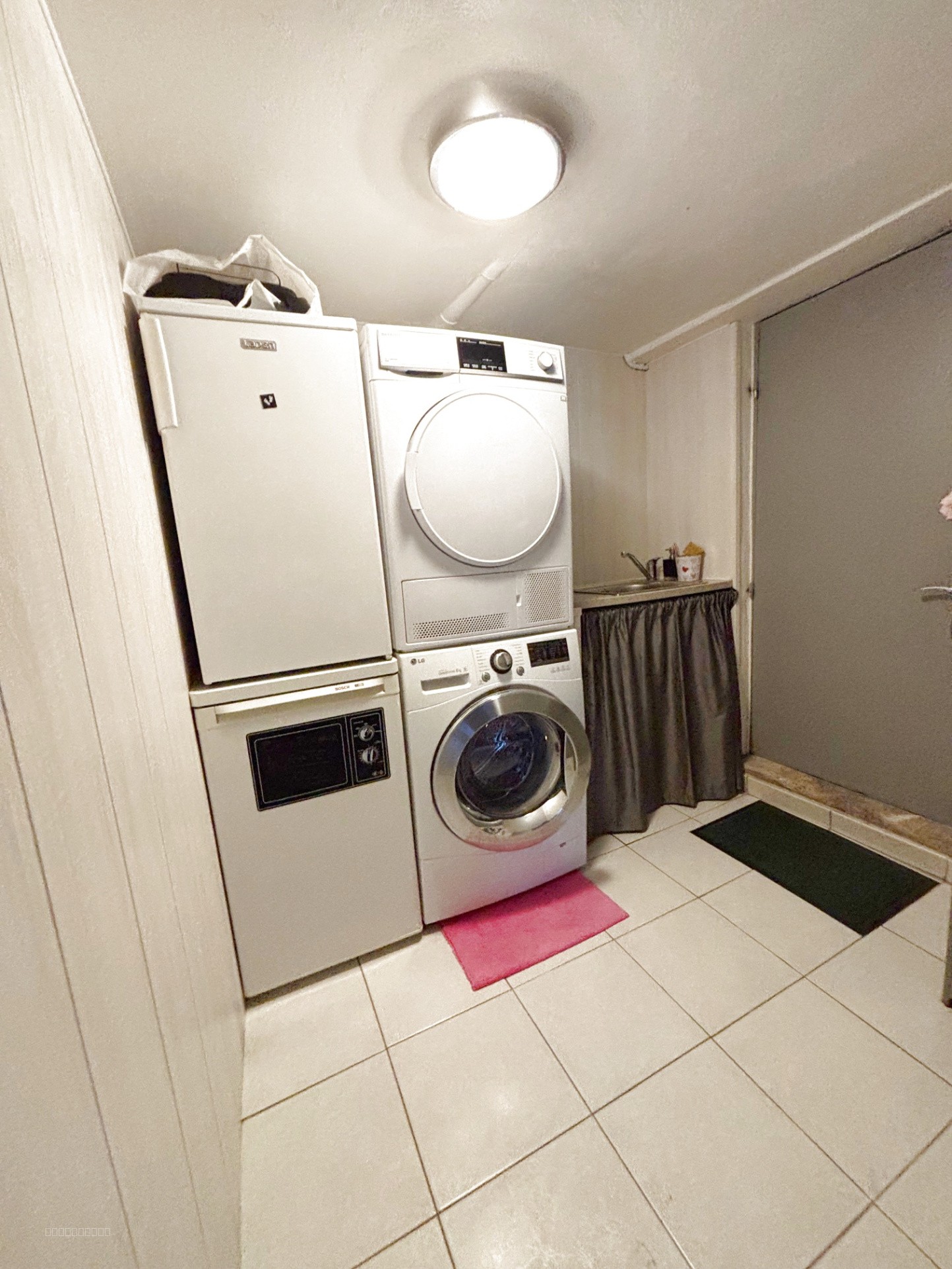 PROPRIETE FAMILIALE DE PLAIN PIED AVEC PISCINE EDIFIE SUR 3000M2 — photo 14