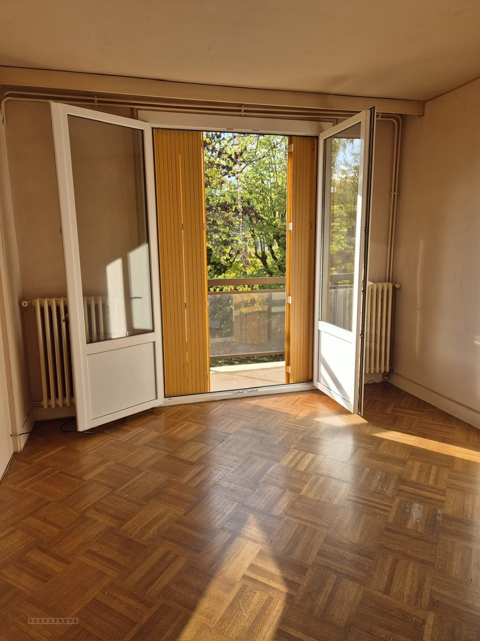 Bel appartement F2  proche Gare avec cave et place de parking — photo 2