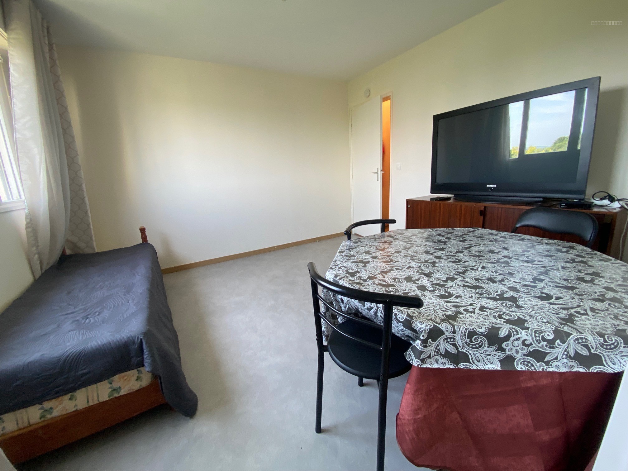 À Saint-Ouen-L'Aumône : Appartement F2 de 42,76 m2 — photo 3