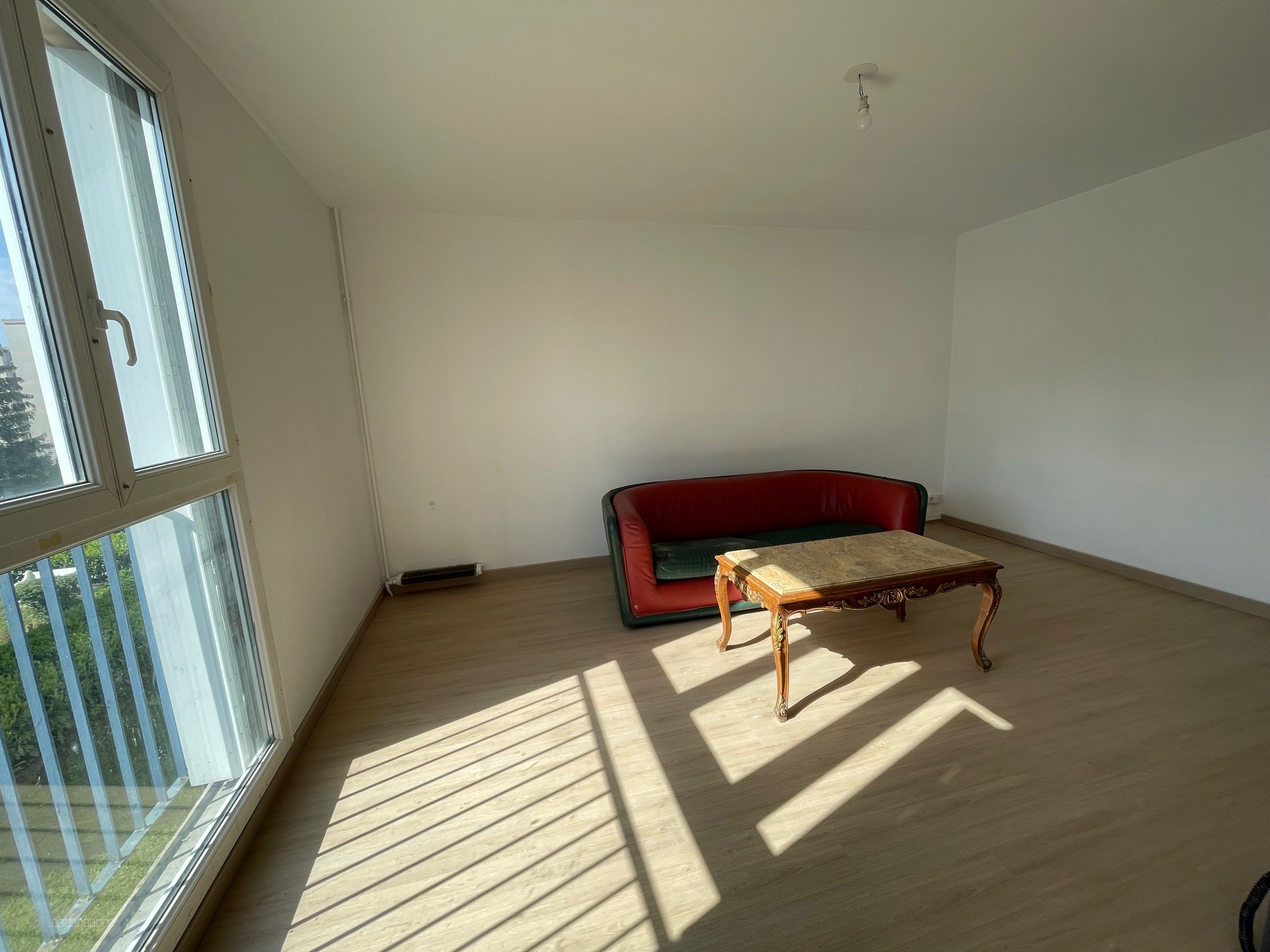 Appartement 4 pièces   80 m2   Rénové   Parking et Cave   Taverny — photo 8