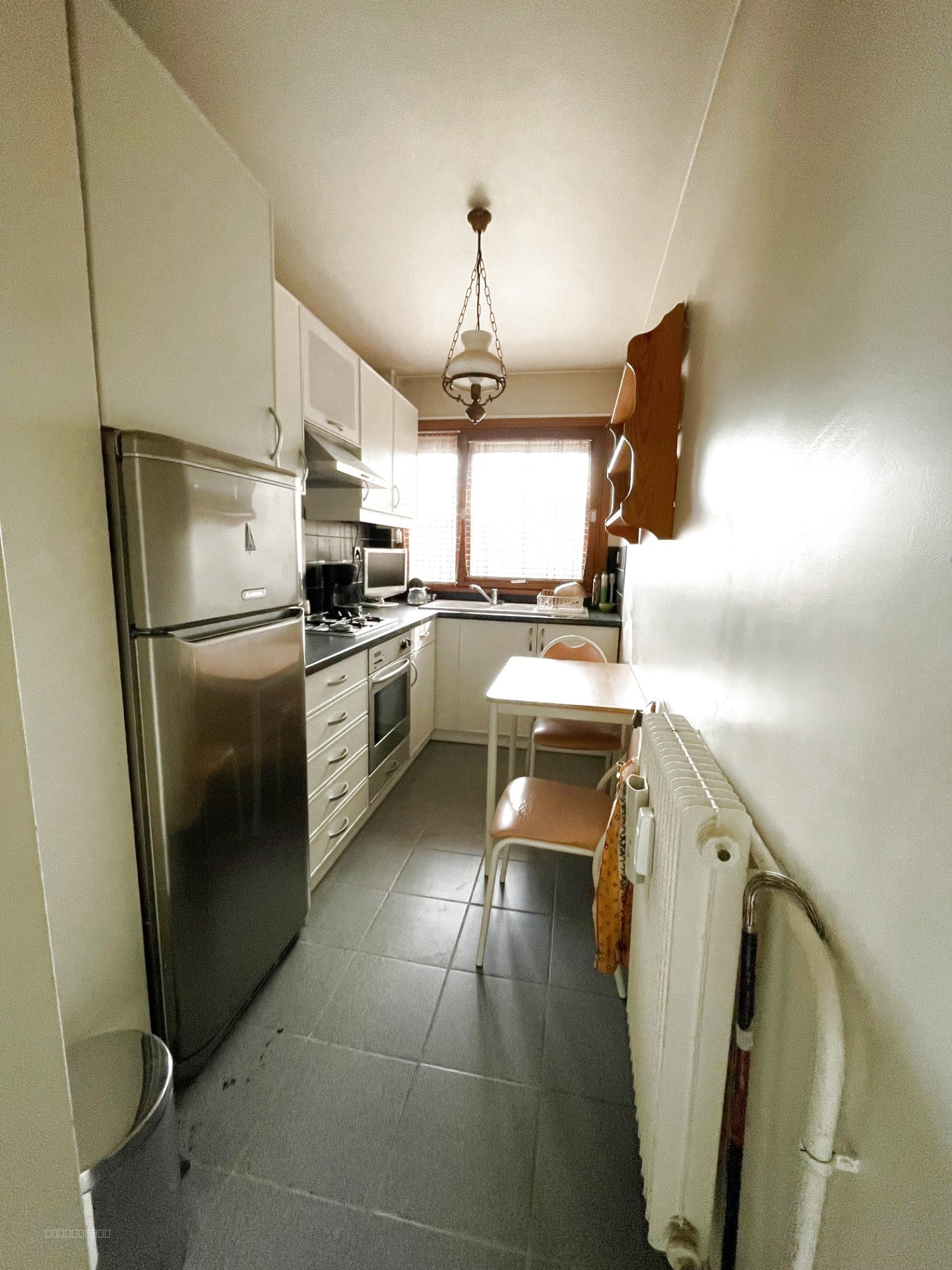 SAINT GRATIEN F1 AVEC BALCON CAVE BOX ET 2 PLACES DE PARKING — photo 4