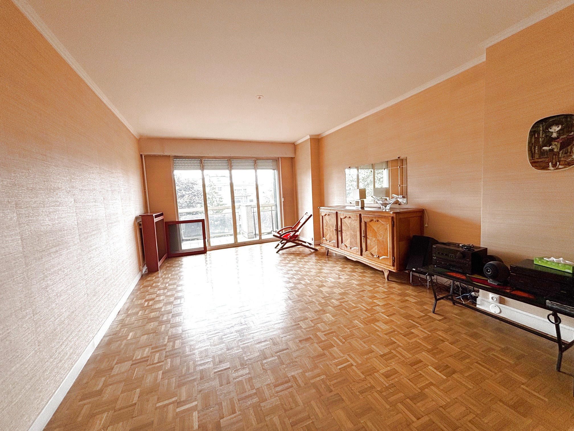 À vendre   Spacieux F4 avec balcons cave et box en sous sol    BAS Montmorency (Avenue de la Division Leclerc) — photo 2