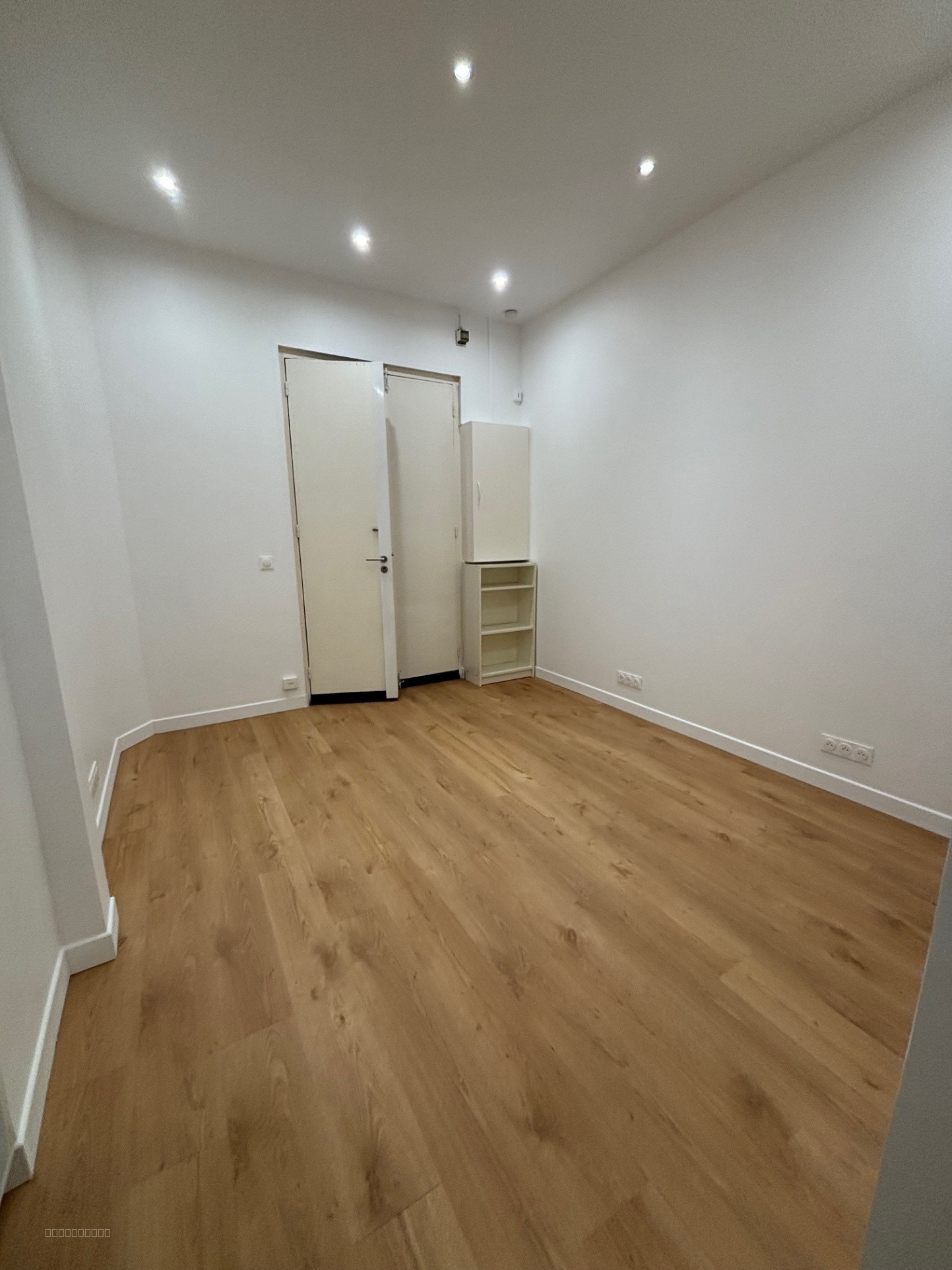 À louer Studio idéal profession libérale ou bureaux Enghien-les-Bains (centre-ville) — photo 2