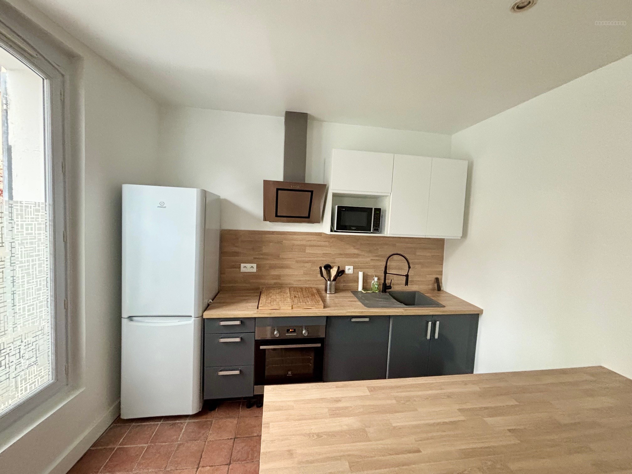 À louer   Appartement F2 de REFAIT A NEUF à 5 min de la gare d'ENGHIEN LES BAINS — photo 3