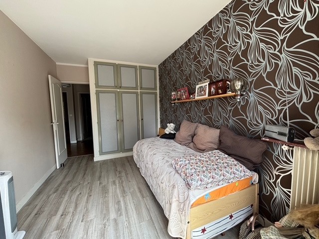 À vendre   Spacieux F4 avec balcon, cave et garage   Montmorency (Avenue de la Division Leclerc) — photo 7