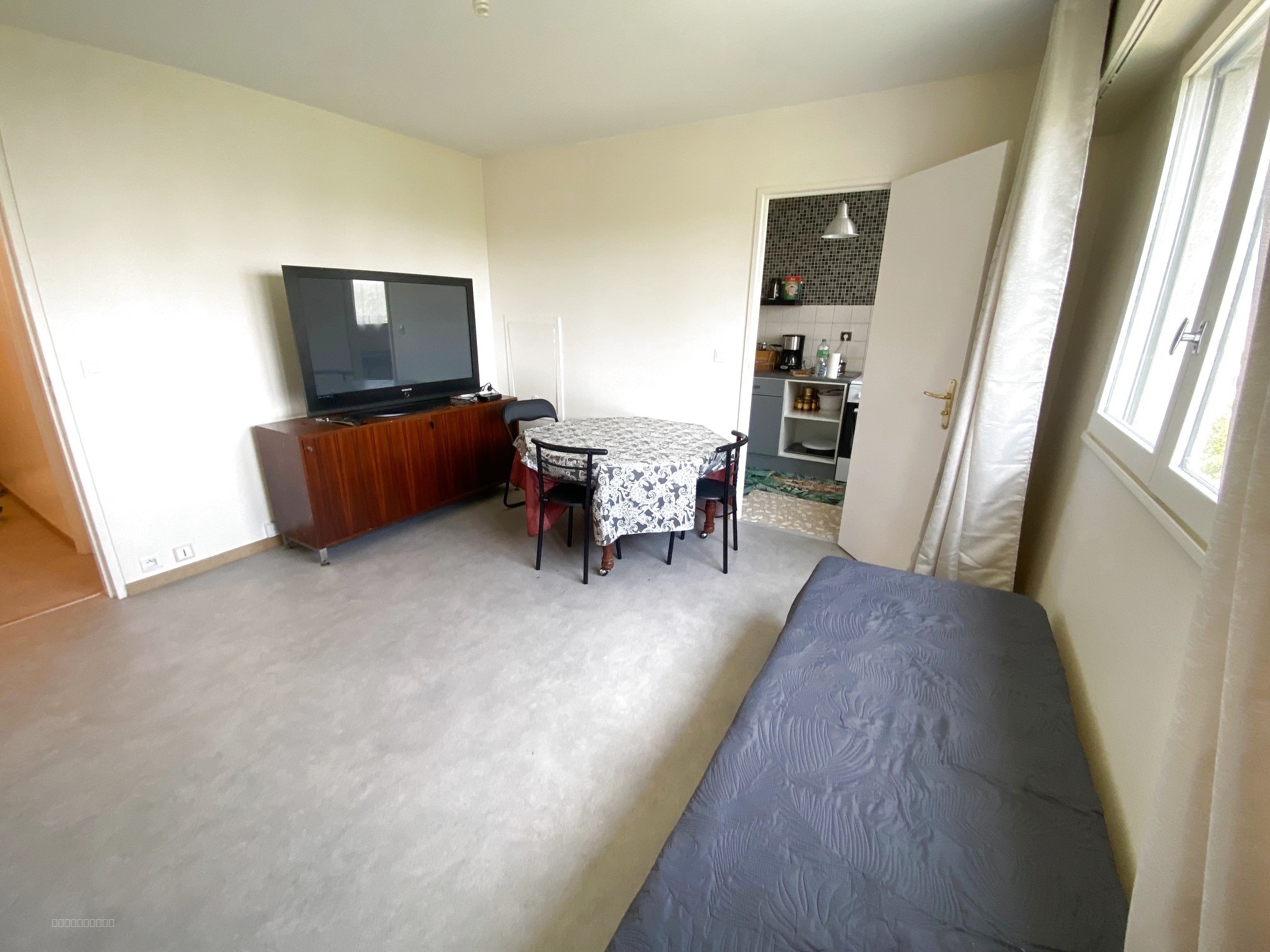 À Saint-Ouen-L'Aumône : Appartement F2 de 42,76 m2 — photo 4
