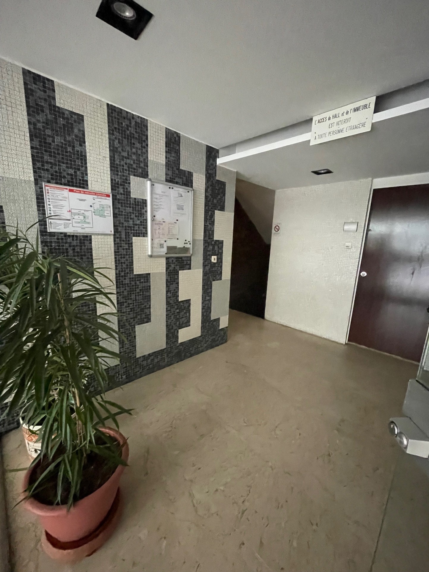 À louer   Superbe appartement F2 à COURBEVOIE — photo 8