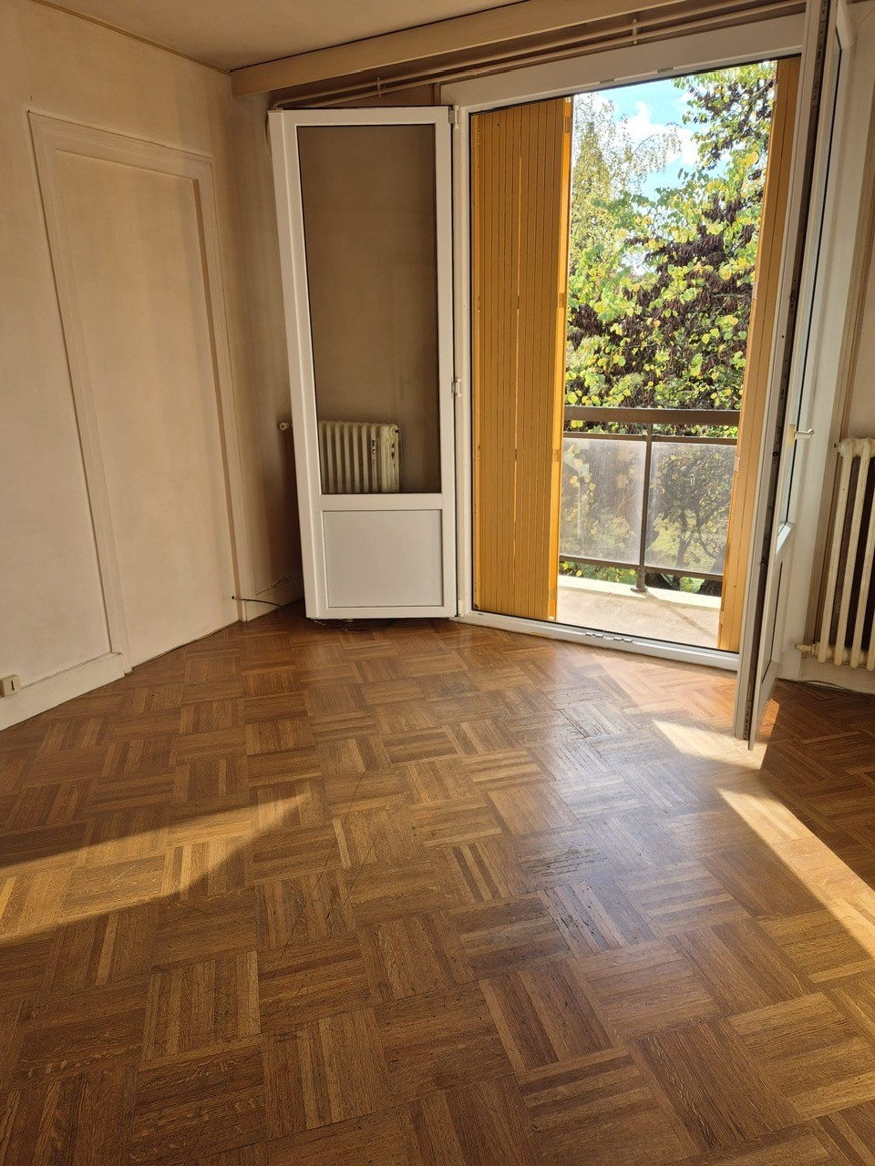 Bel appartement F2  proche Gare avec cave et place de parking — photo 3