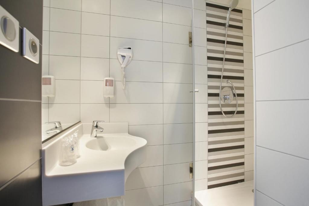 Hôtel 2 étoiles   50 chambres   Emplacement stratégique à Limoges — photo 4
