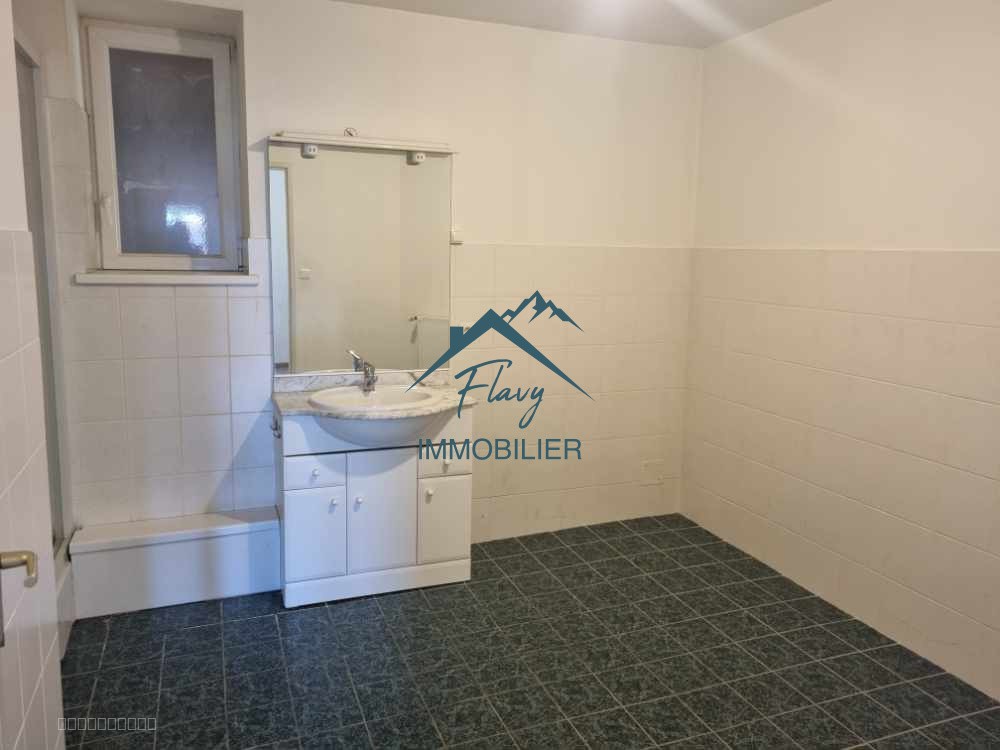 Appt type F4 avec rendement locatif de 8% - Bruyères — photo 8