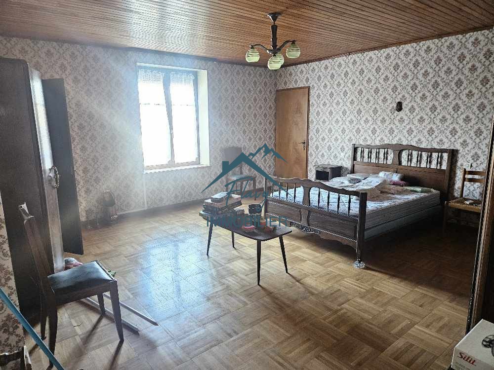 Maison avec appartement indépendant et grand garage d'env. 80m2 sur sol — photo 10