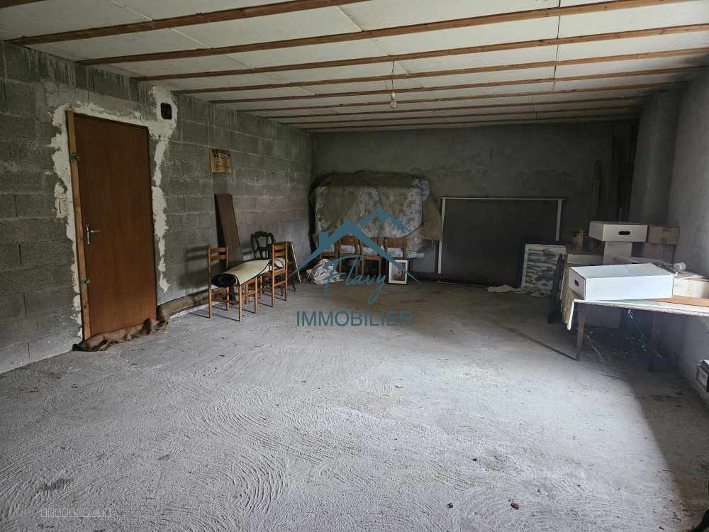 Maison avec appartement indépendant et grand garage d'env. 80m2 sur sol — photo 18